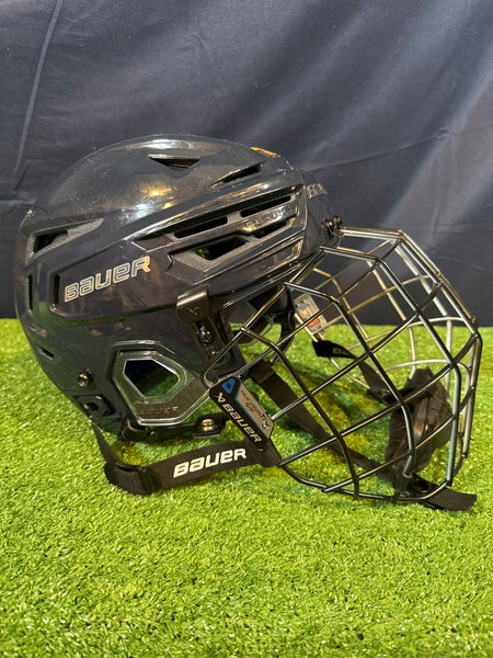 Small NCAA Team Issue Pro Stock Bauer Re-Akt 155 Helmet Combo w/ Bauer True Vision Ti I2 “Oreo” Cage