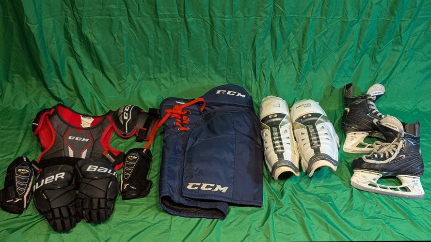 Junior Ice hockey protective gear STARTER KIT Including SKATES (Used) 8yo