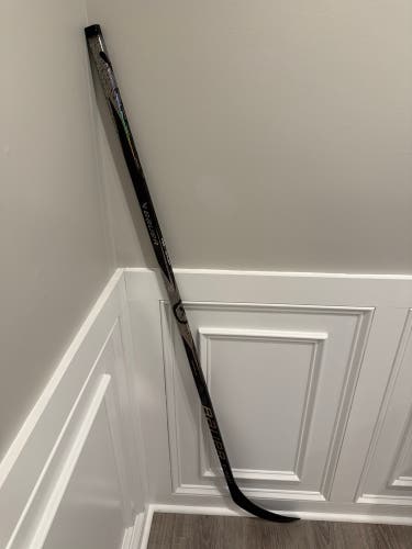 Senior Bauer Proto2 right Handed Hockey Stick P28 (New) 70 flex