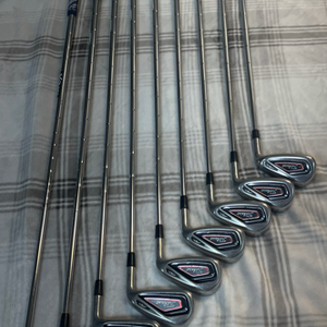 Titleist 716 AP1 Iron Set 4–W (52°) • DG X100 • 9 Clubs