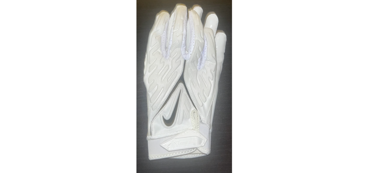 White Adult XL Nike Superbad 6.0 Gloves (New)