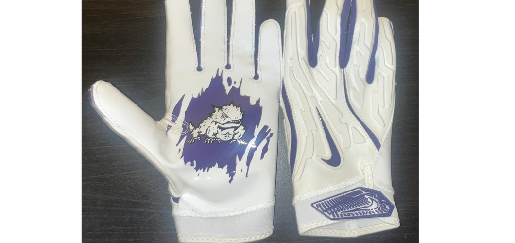 White XL Adult Nike Superbad 7.0 Gloves (New)