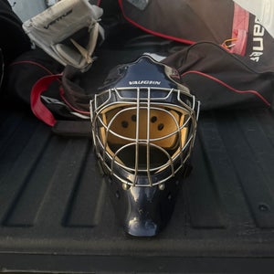 Senior Vaughn VM7700 Goalie Mask (Used)
