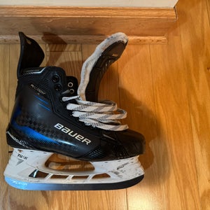 Bauer Supreme Shadow Hockey Skates Regular Width Pro Stock 6 (Used)