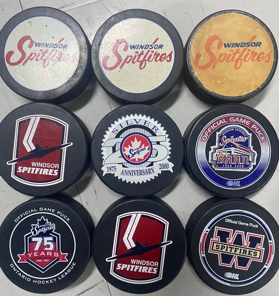 Windsor Spitfire pucks OHL