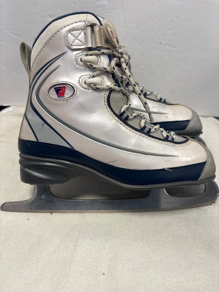 Riedell Figure Skates B Adult 4 (Used)