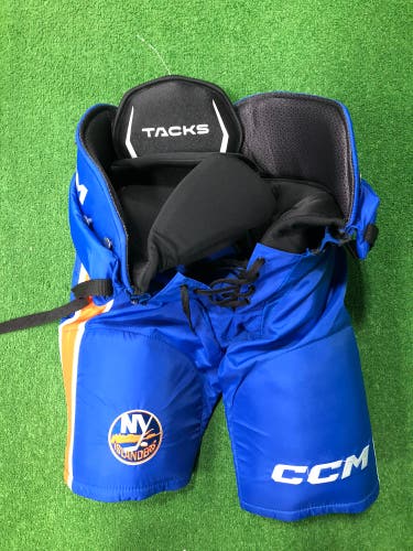 Senior Small CCM 85C Hockey Pants (Used)
