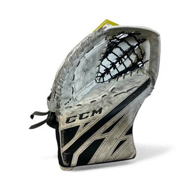 Used CCM E4.5 Junior Goalie Catcher White 11873-S000226357