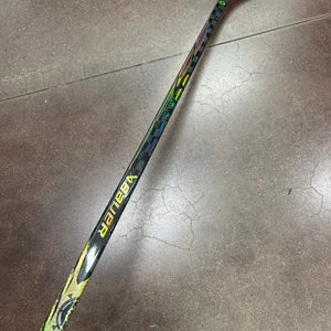 Junior Bauer Proto-R Hockey Stick Right Handed P28 40 Flex (Used)