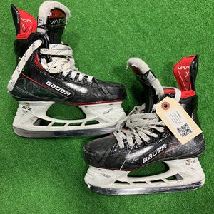 Junior Bauer Vapor 3X Pro Hockey Skates Regular Width Size 2.5 (Used)