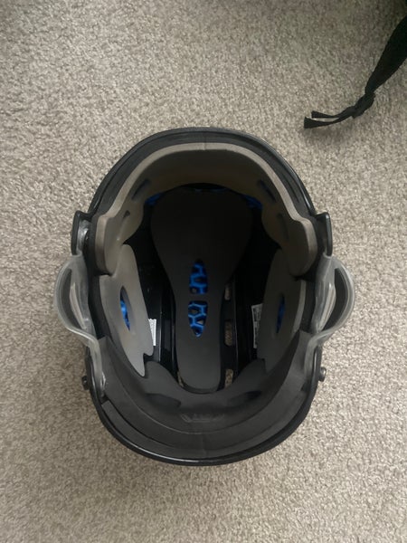 Large Bauer 5100 Helmet (Used)