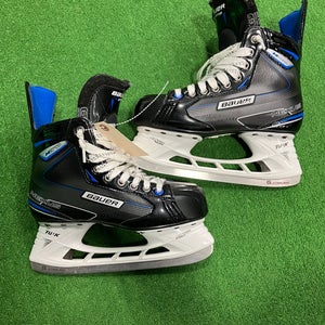 Senior Bauer Nexus N2700 Hockey Skates Regular Width Size 6.0 (Used)