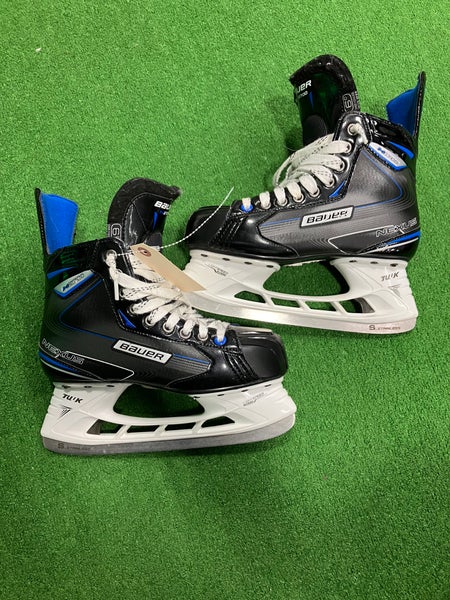 Senior Bauer Nexus N2700 Hockey Skates Regular Width Size 6.0 (Used)