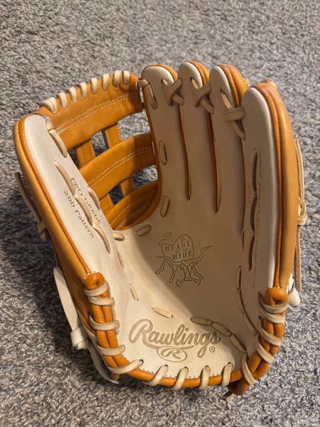 2025 Rawlings Heart of the Hide RH Infield Baseball Glove 11.75" (New)