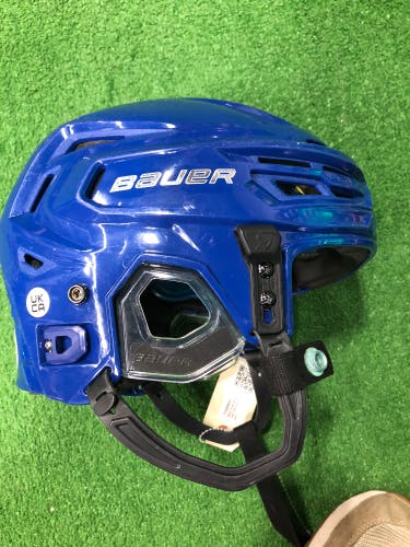 Blue Small Bauer Re-Akt 150 Helmet (Used)