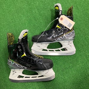 Junior Bauer Vapor 3X Hockey Skates Regular Width Size 2.0 (Used)