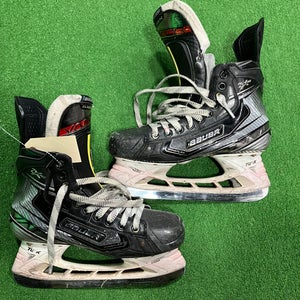 Senior Bauer Vapor 2X Pro Hockey Skates Regular Width Size 6.0 (Used)