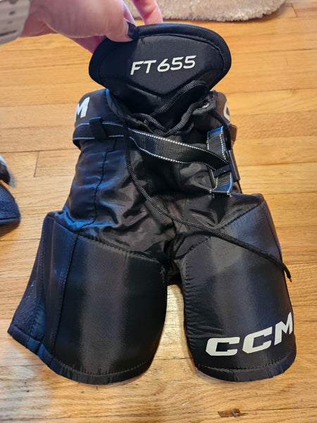 Youth Small CCM FT655 Hockey Pants (Used)