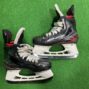 Junior Bauer Vapor 2X Hockey Skates Regular Width Size 2 (Used)