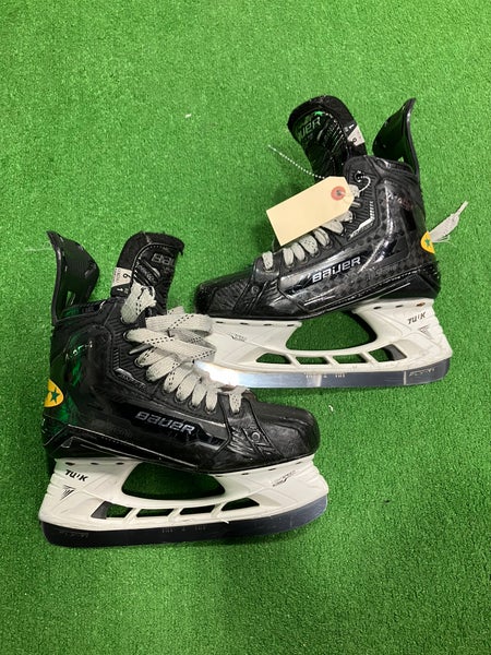 Intermediate Bauer Supreme Mach Hockey Skates 6.0 | Fit 1 (Used)
