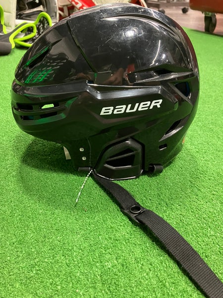 Black Medium Bauer Re-akt 55 Helmet (Used)