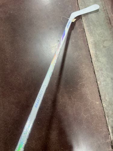 Junior Bauer Proto-R Hockey Stick Right Handed P92 40 Flex (Used)