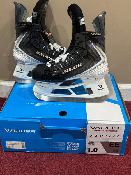 Bauer Vapor Flylite Hockey Skates Extra Wide Width Size 1 (New) Item#UC1EE