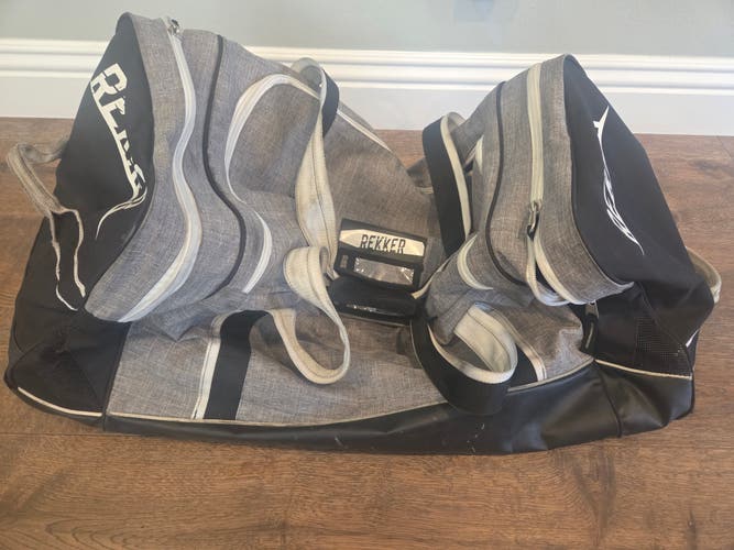 Grey and black Sherwood Rekker Junior (34") Wheeled Carry Bag (Used)