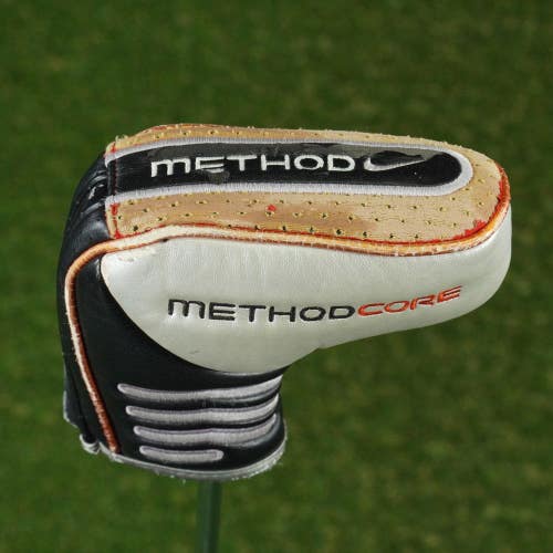 NIKE METHOD CORE BLADE PUTTER HEADCOVER MAGNETIC, READ AND LOOK ~ RARE!!