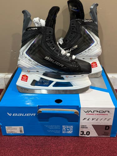 Bauer Vapor Flylite Hockey Skates Regular Width Size 3 (New) Item#UC3D