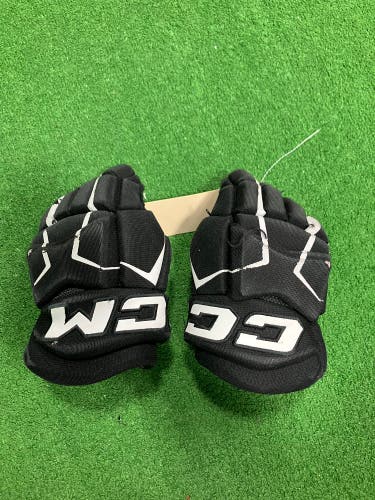 Youth CCM Tacks AS-V Pro Gloves 8" (Used)