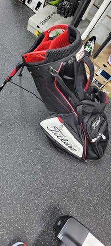 Used Titleist 4 WAY Mens Stand Bag None 11497-S000153799