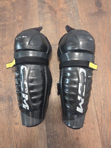 Junior CCM Tacks Vector 11" Shin Pads (Used)