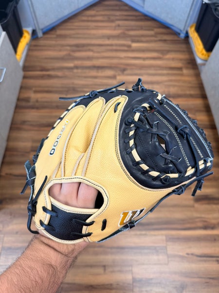 Wilson A2000 RH Catcher's Baseball Glove 34" 1790 (New)