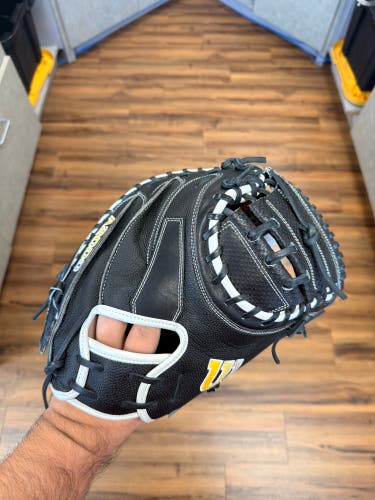 Wilson A2000 RH Catcher's Baseball Glove 33.5" SCM1D (New)