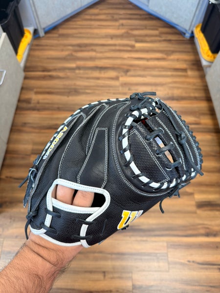 Wilson A2000 RH Catcher's Baseball Glove 33.5" SCM1D (New)