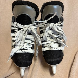 Bauer Vapor SFL Hockey Skates Regular Width 9 (Used)