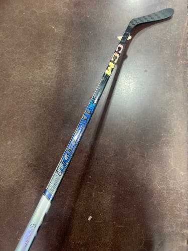 Senior CCM JetSpeed FT6 Pro Hockey Stick Right Handed P28 75 Flex Pro Stock (Used)
