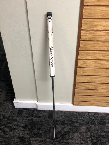 Black Odyssey Tank Cruiser Blade Right Handed Putter 38" (Used)