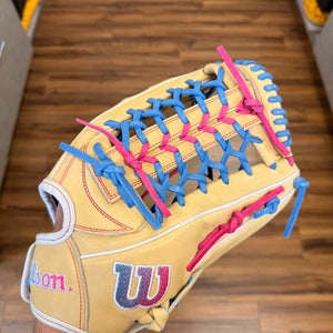 Wilson A2000 RH Outfield Softball Glove 12.5" T125 (New)