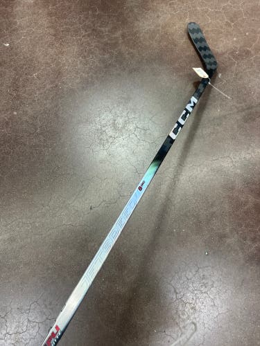 Intermediate CCM JetSpeed FT8 Pro Hockey Stick Left Hand P88 65 Flex (New)