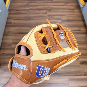 Wilson A2000 RH Infield Softball Glove 11.75" SB22 GM (New)