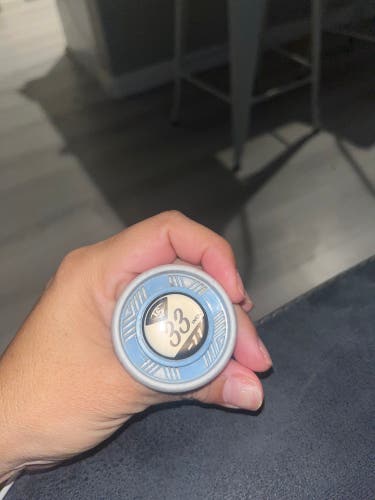 2025 Louisville Slugger Kryo Composite Bat (-11) 22 oz 33" (Used)