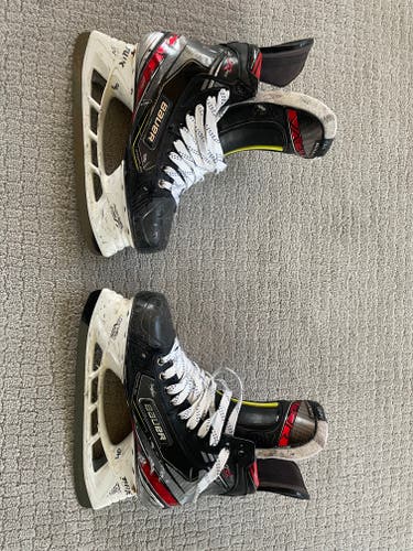Bauer Vapor 2X Pro Hockey Skates Narrow Width Pro Stock 7.5 (Used)