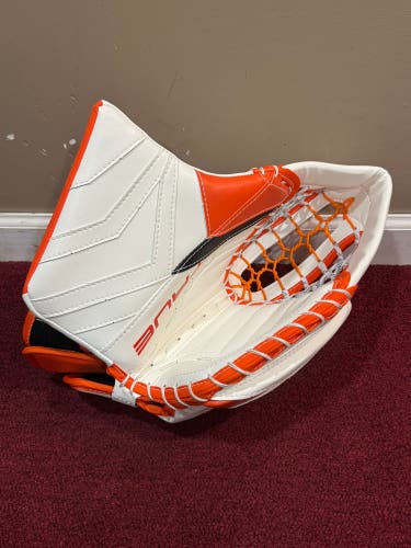 True Catalyst PX5 Regular Pro Stock Glove 590 Break  (New) Item#LH590