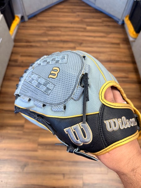 Wilson A2000 LH Outfield Softball Glove 12.5" V125 (New)