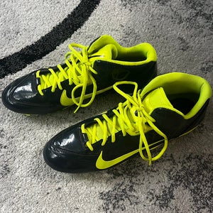 Men's Size M 15.0 Adult Nike Speedlax Mid Top cleats (Used)
