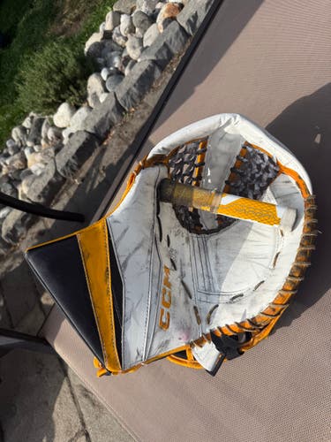 34" 2024 CCM Axis XF Pro Regular Goalie Full Set Pro Stock (Used)