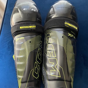 Senior CCM Tacks XF80 Shin Guards 14" Shin Pads Like New in Excellent Condition