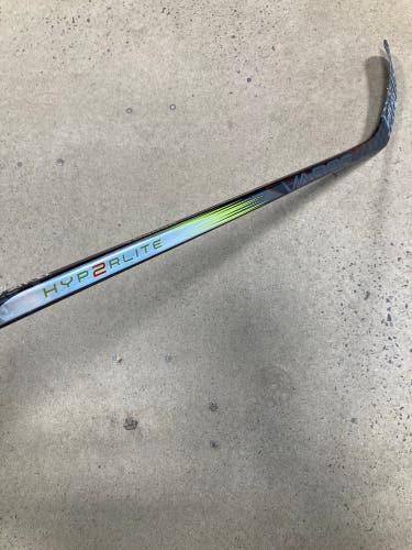 Youth Bauer Vapor Hyperlite 2 Hockey Stick | RH P90TM